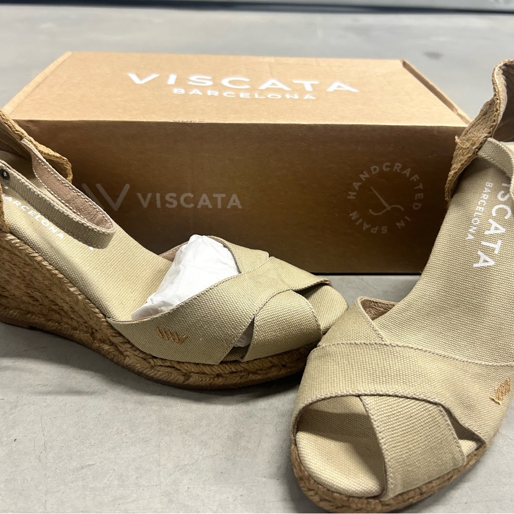 New wedge sandals
